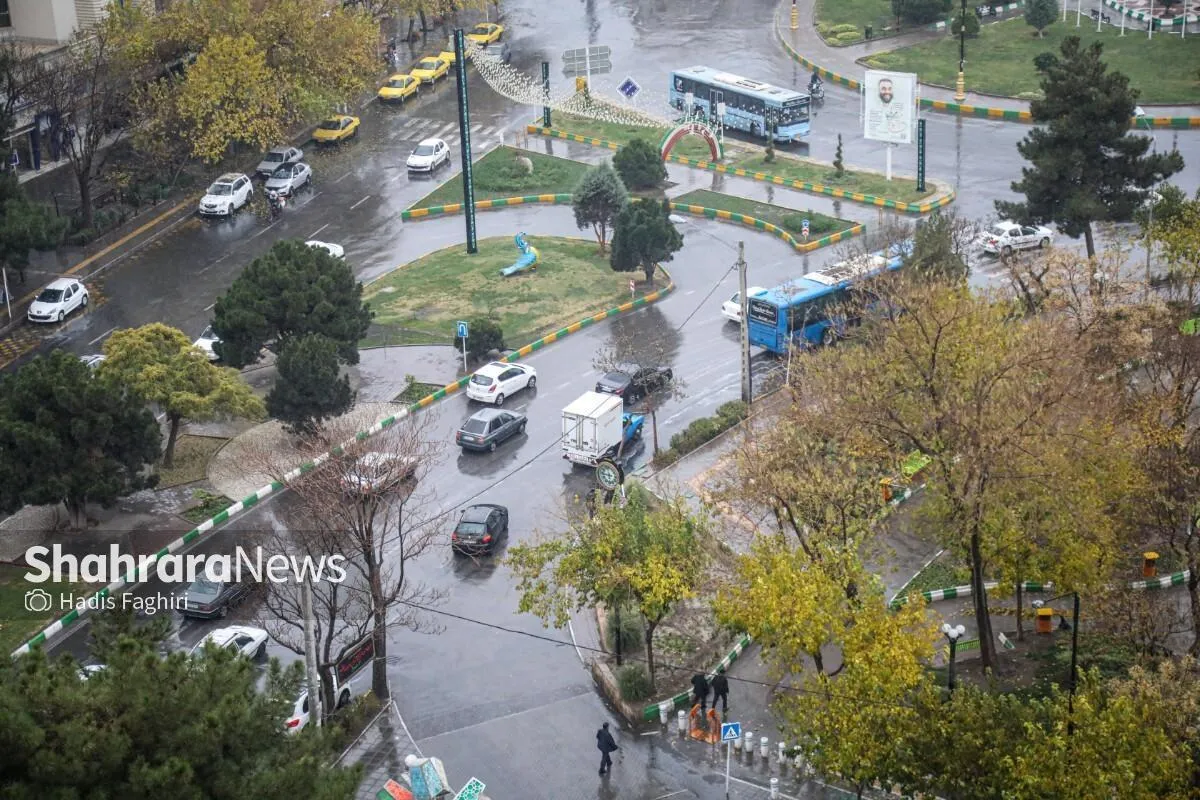 پیش‌بینی هواشناسی مشهد و خراسان رضوی امروز (پنجشنبه، ۱۳ آذر ۱۴۰۴) | فعالیت سامانه بارشی تا اوایل وقت فردا