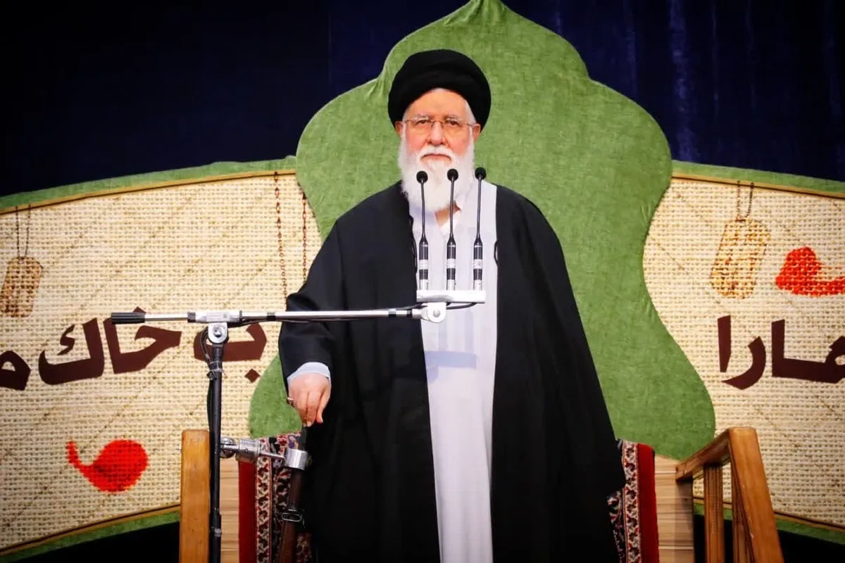 آیت‌الله علم‌الهدی: دشمن در اغتشاشات اخیر مشابه فتنه ۸۸ عمل کرد| قدرت‌طلبی و زاویه‌داشتن با رهبری مقدمه آغاز فتنه است