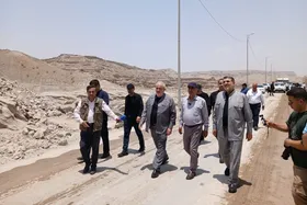 بازدید معاون رئیس جمهور از تونل محور بندرعباس- حاجی&zwnj;آباد | قائم پناه: اقدامات دشمن ذره&zwnj;ای از مقاومت ملت و نیرو&zwnj;های مسلح ما نمی&zwnj;کاهد + فیلم