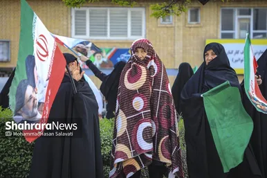 گزارش تصویری | تشکیل زنجیره انسانی مردم در کنار نیروگاه حرارتی مشهد