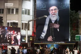 سوغاتی اربعین که سال&zwnj;ها در دستان رهبر شهید انقلاب ماند