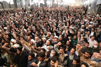 حضور و سخنرانی رهبر انقلاب در اجتماع زائران و مجاوران حرم مطهر رضوی- ۳