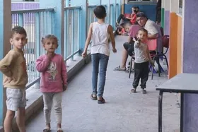 محرومیت ۳۰۰ هزار کودک فلسطینی از تحصیل به دنبال جنگ غزه
