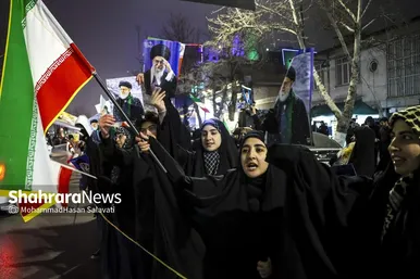 گزارش تصویری | مشهد ایستاده در کنار مدافعان وطن - ۳