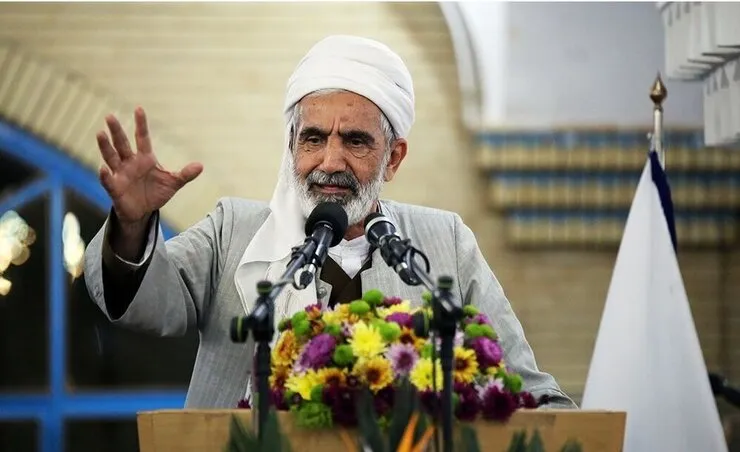 امام‌جمعه سنندج: کردستانی‌ها ناراحتی و سختی زیادی از دشمنی‌ها دیده‌اند| مسئولان قدر این مردم باوفا را بدانند