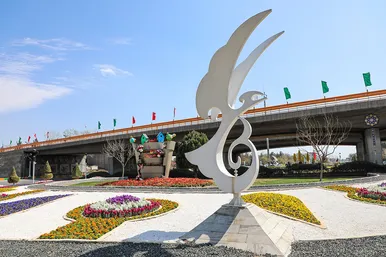 مشهد در آستانه بهار 1402