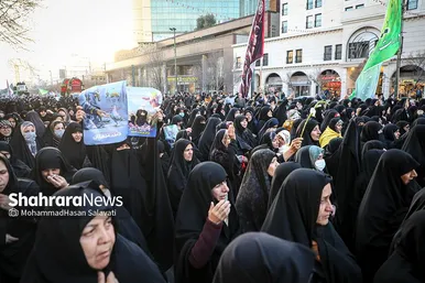 تشییع پیکر بانوی شهیده فاطمه دهقان از شهدای حادثه تروریستی کرمان