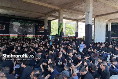 ظهر عاشورا در هیئت قندهاری‌های مشهد