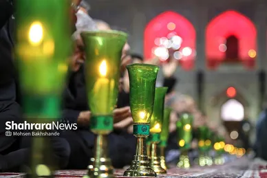 شام غریبان حسینی در حرم مطهر رضوی