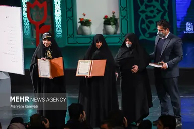 آیین ملی پاسداشت ادبیات جهاد و مقاومت