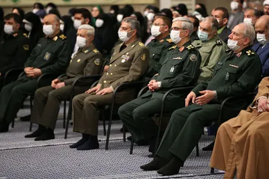 عکس | دیدار جمعی از مسئولان نظام و سفیران کشورهای اسلامی با مقام معظم رهبری