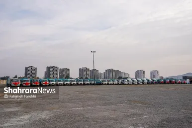 گزارش تصویری | رونمایی از ماشین‌آلات سنگین و کاربری‌های تخصصی در حوزه پسماند و نظافت شهری