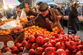 قیمت امروز میوه و صیفی جات در مشهد (۲۴ آذر ۱۴۰۳) | انار کیلویی چند؟