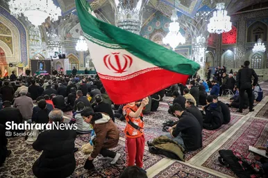 گزارش تصویری | حضور باشکوه مردم در مراسم عزاداری شهادت قائد امت در حرم امام‌رضا(ع)