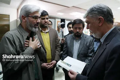 گزارش تصویری |  بازدید وزیر فرهنگ و ارشاد اسلامی از مؤسسه فرهنگی شهرآرا (۲۶ دی ۱۴۰۳)