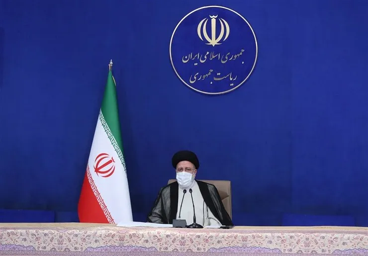 رئیس جمهور: انسجام و همدلی بین مسئولان، از الزامات پیشرفت در کشور است | قدردانی رئیسی از وزرای دولت سابق