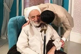 ویدئو | جشن تولد حجت&zwnj;الاسلام قرائتی در سمت خدا