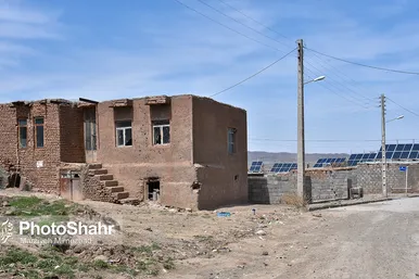 درآمدزایی اهالی روستای چاه نسر به کمک پنل های خورشیدی