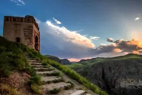 ویدئو| قلعه آژدهاک یا قلعه ضحاک یادگار اشکانیان