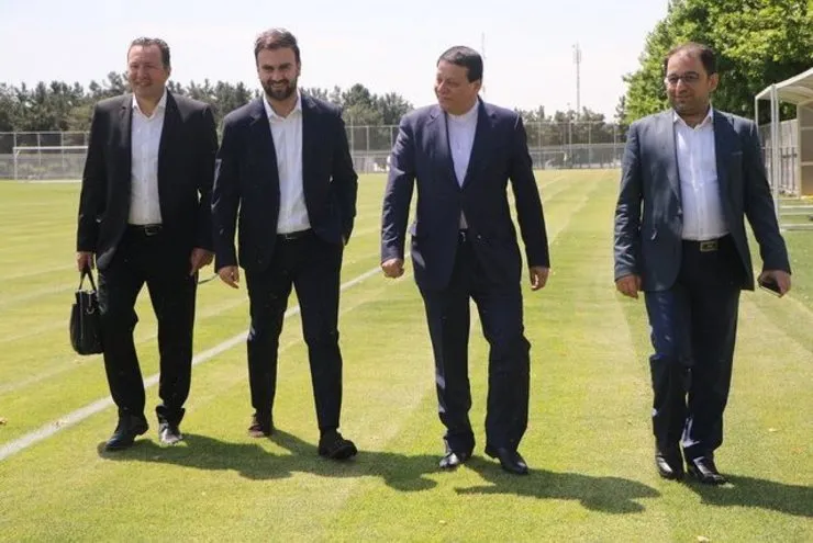 سکوت ساکت، خاموشی سخن‌گو/چرا یاران مهدی تاج و ویلموتس پنهان شده‌اند؟