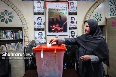 عکس‌هایی از مرحله دوم انتخابات چهاردهمین دوره ریاست‌جمهوری در مشهد (۶)