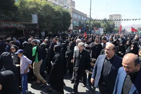 برگزاری مراسم پیاده&zwnj;روی جاماندگان اربعین در مشهدمقدس با حضور شهردار