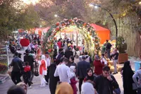 استقبال پرشور مشهدی‌ها از رویداد «طعم و رنگ پاییز» در باغ مشهد