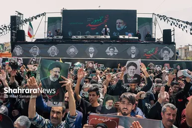 عکس‌هایی از مراسم تشییع پیکر شهدای خدمت در مشهد (۱)