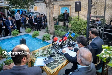 گزارش تصویری | نشست خبری فرماندار مشهد (۴ شهریورماه ۱۴۰۵)