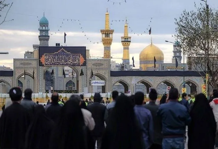 بازگشایی حرم مطهر امام رضا(ع) در انتظار ابلاغیه ستاد ملی کرونا/ مشهد آمادگی پذیرش زائران را ندارد