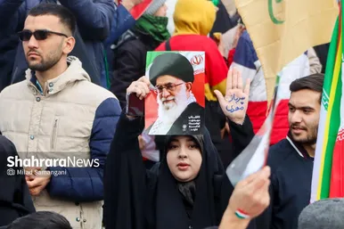 گزارش تصویری | راهپیمایی مردم مشهد در یوم الله ۲۲ بهمن ۲