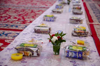 جشن دختران روزه اولی در باغ خاتون