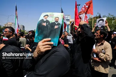 تصاویری از استقبال و تشییع پیکر رئیس جمهور رئیسی و شهدای خدمت در مشهد