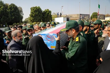 گزارش تصویری | تشییع پیکر سردار شهید نیلفروشان در مشهد