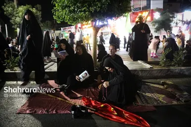 گزارش تصویری | مردم مشهد همچنان پای کار انقلاب