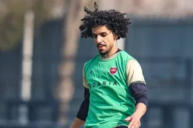 مدافع جوان پرسپولیس منتظر لغزش میلاد محمدی