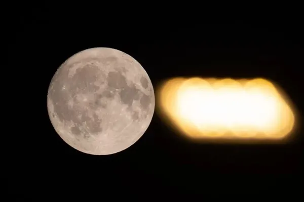 تصاویری از ابرماه (ماه کامل) شب گذشته در سراسر جهان (۱۳ تیر ۱۴۰۲)