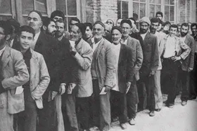 بازخوانی ماجرای یوم الله ۱۲ فروردین و آغاز ممتازترین مردم سالاری دینی