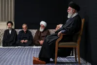 مراسم شام شهادت حضرت زهرا (س) با حضور رهبر انقلاب برگزار شد (۳ آذر ۱۴۰۴)