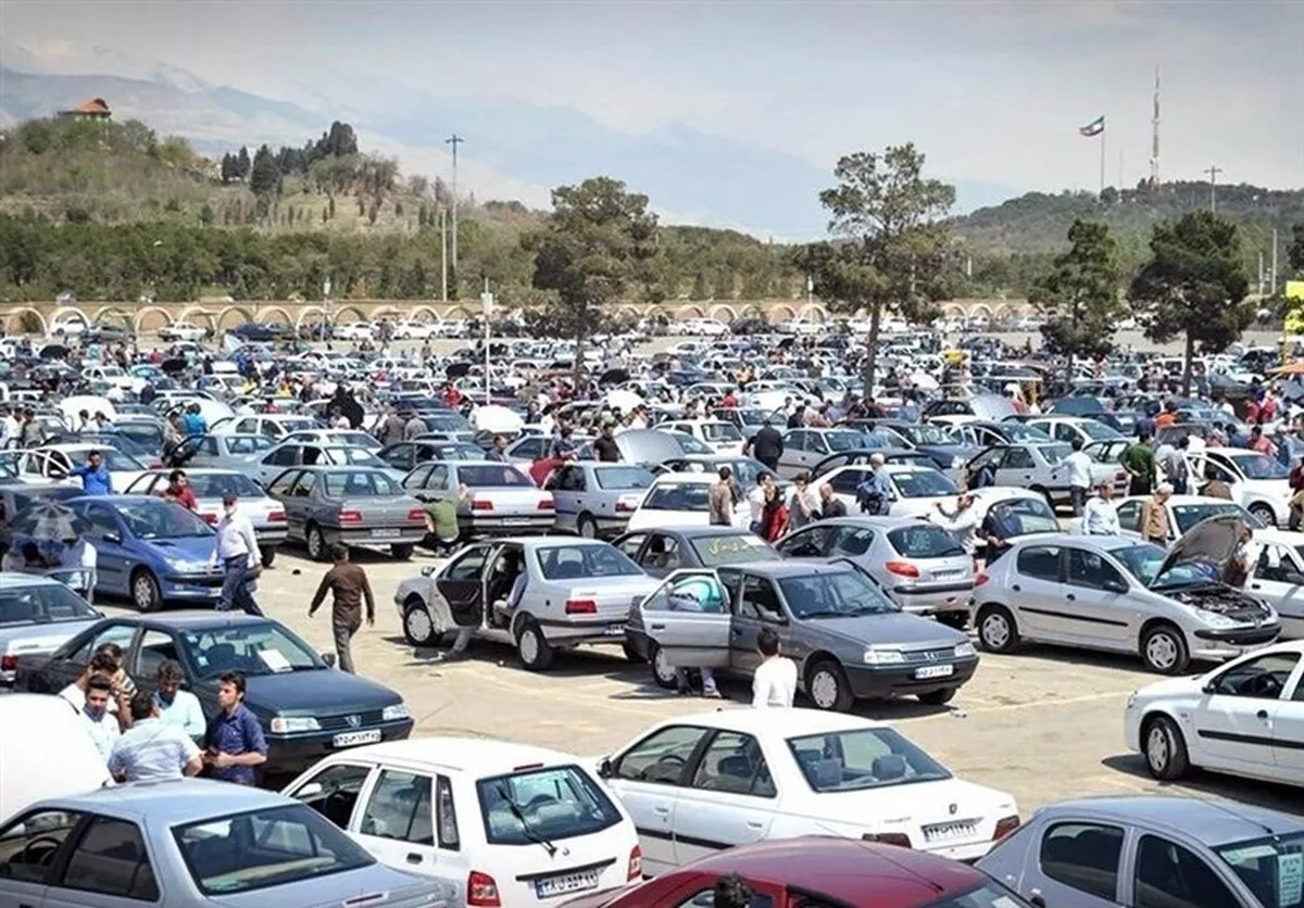 کاهش ۴۵ درصدی قیمت خودرو در بازار (۲ مرداد ۱۴۰۲)