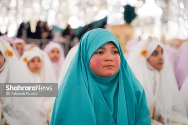 گزارش تصویری | جشن تکلیف دانش آموزان دختر مدارس غیر دولتی در حرم مطهر رضوی
