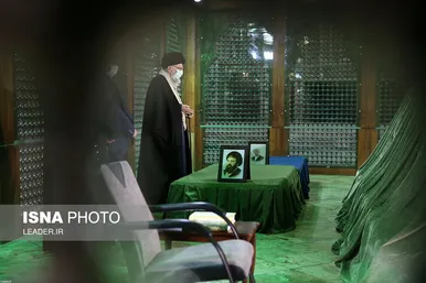 حضور مقام معظم رهبری در مرقد مطهر امام خمینی(ره) و گلزار شهیدان