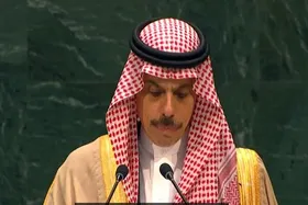 بن&zwnj;فرحان: امنیت خلیج فارس بخشی جدایی&zwnj;ناپذیر از امنیت جهانی است | عربستان خواستار عاری&zwnj;سازی منطقه از سلاح&zwnj;های کشتار جمعی شد