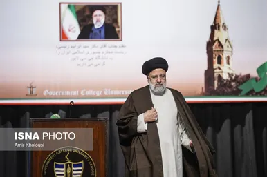 رئیسی به آرامگاه اقبال لاهوری رفت