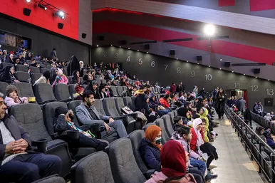 اکران مردمی و تقدیر از عوامل انیمیشن «مسافری از گانورا» در مشهد