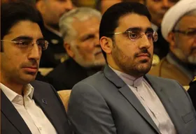 انتقاد تند مجری تلویزیون به حضور فرزندان ولایتی در همایش گرگ وال استریت + فیلم