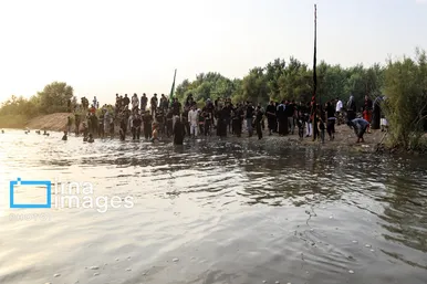 عکس‌هایی از استقبال اهالی خلیفه حیدر از زائران کربلا