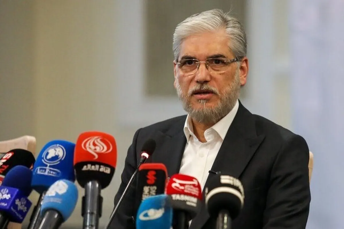 وزیر علوم: جمهوری اسلامی ایران دانشگاه غیرسیاسی نمی‌خواهد