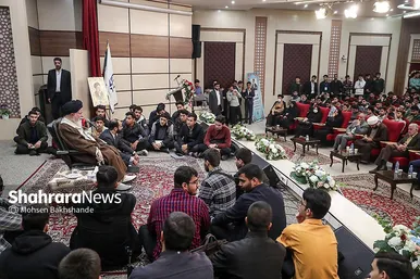 گزارش تصویری | دیدار آیت‌الله علم‌الهدی با دانشجویان و اساتید دانشگاه فرهنگیان مشهد به‌مناسبت «روز دانشجو» (۱۶ آذر ۱۴۰۴)