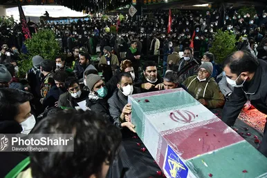 مراسم تدفین پیکر مطهر سه شهید گمنام در میدان شهدا مشهد